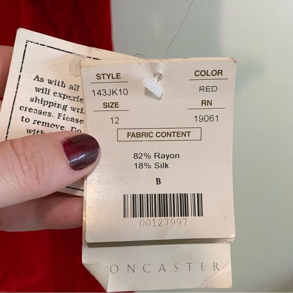 Doncaster Vintage Red rayon silk Velvet two piece suit size large - Picture 7 of 14